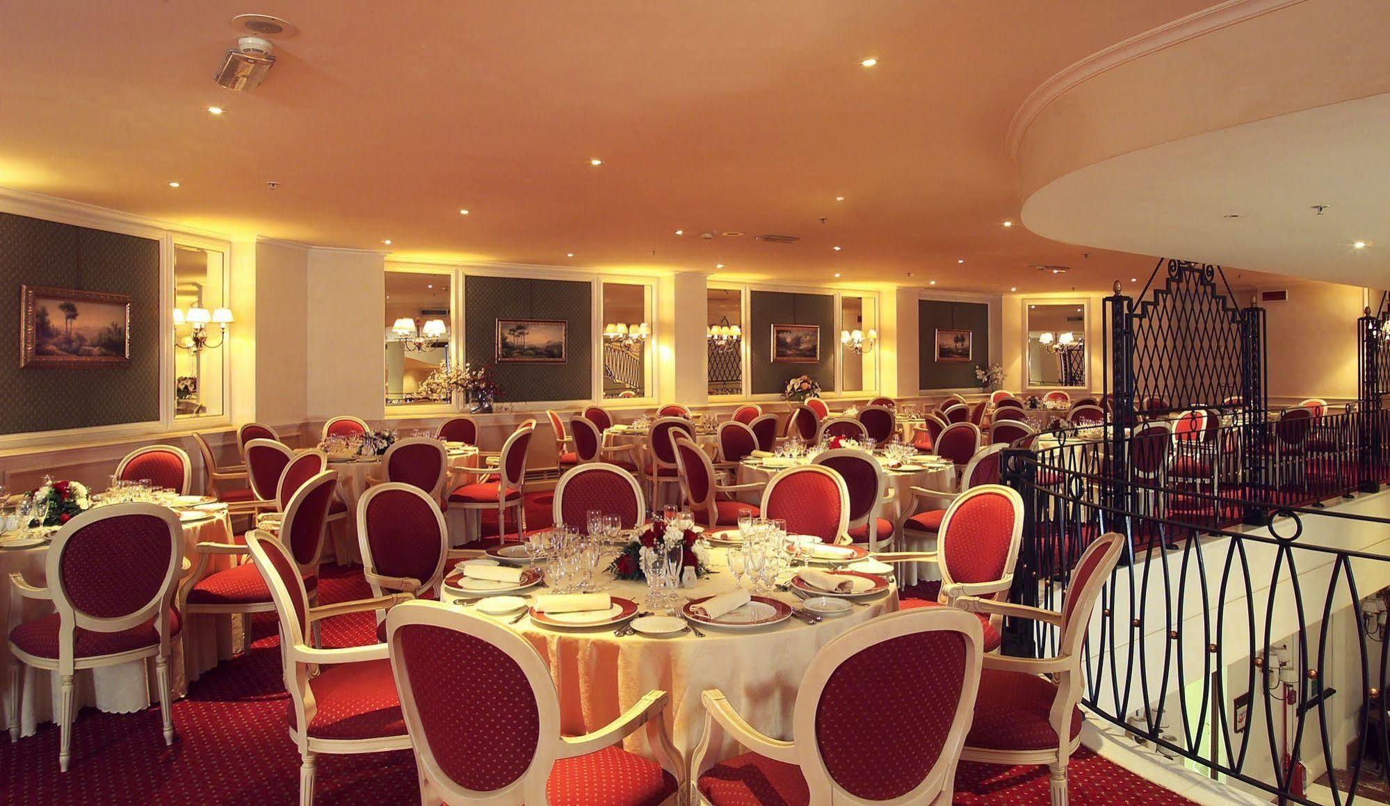 Grand Hotel Barone Di Sassj Sesto San Giovanni Restaurant foto